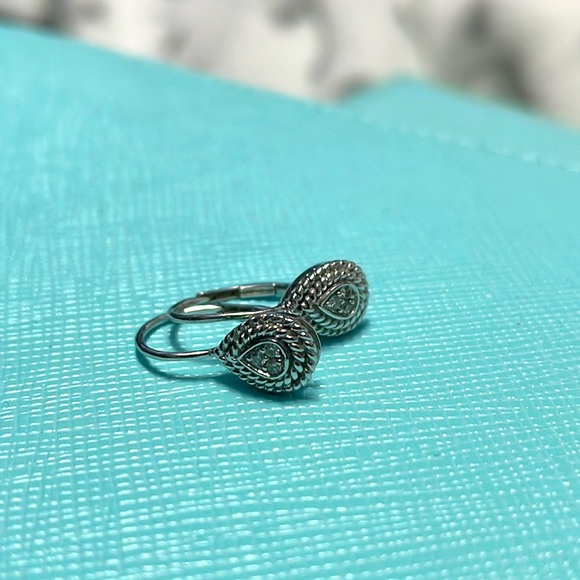 Dangling White Gold Earrings - Picture 7 of 7